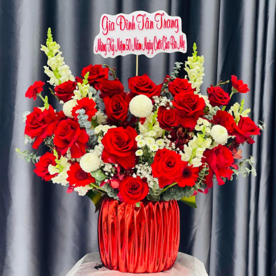 Bó hoa hồng đỏ thắm - trao lời yêu thương